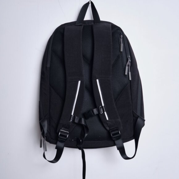 FWD Pleated Backpack 24L - Black - Picture 5 of 8